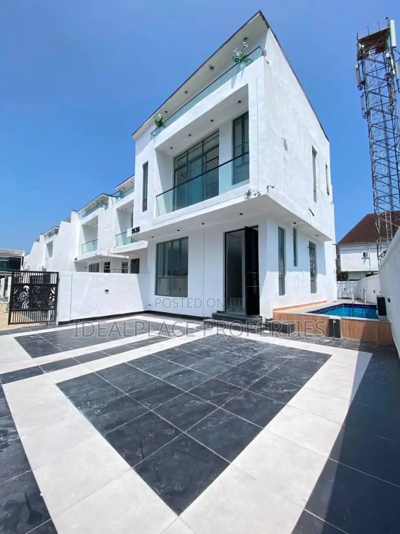 4bdrm Duplex in Chevron for sale