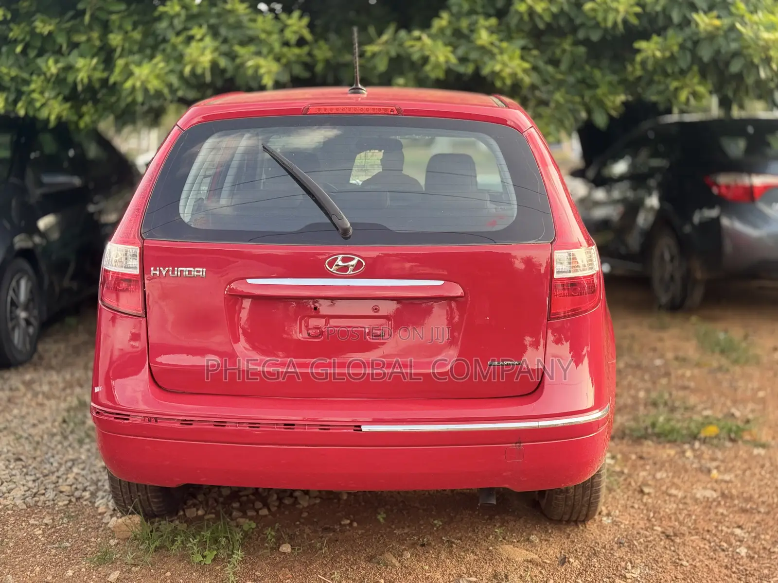 Hyundai Elantra Touring SE Automatic 2010 Red