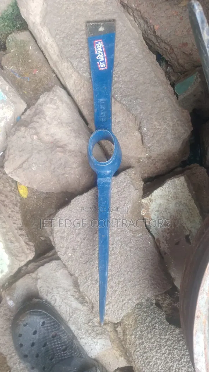 Digging Hoe