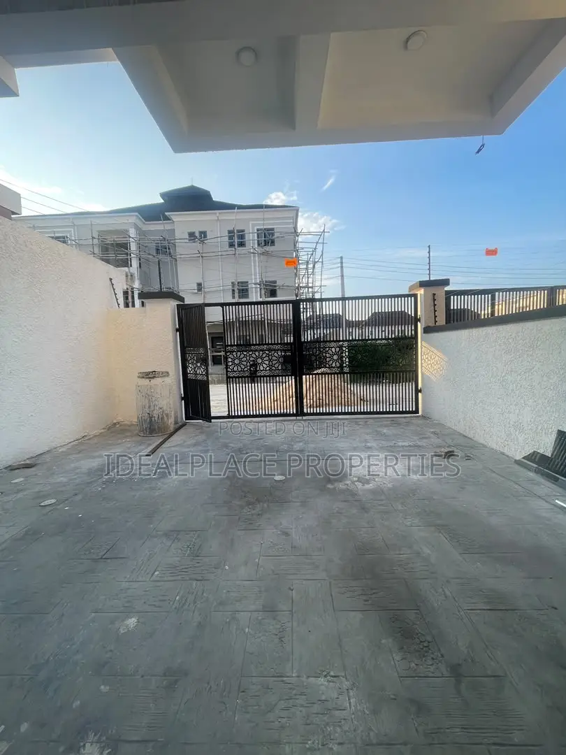 3bdrm Duplex in Abraham Adesanya Estate for sale