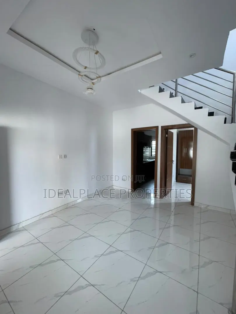 3bdrm Duplex in VGC / Ajah for sale