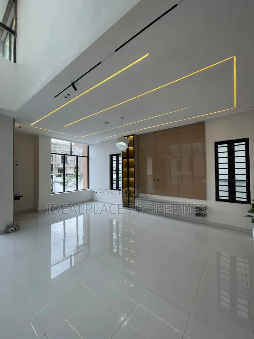 5bdrm Duplex in Ado / Ajah for sale