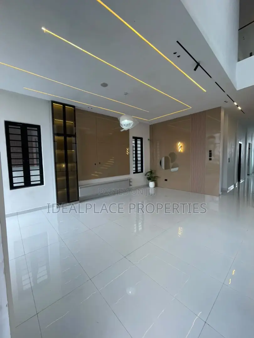 5bdrm Duplex in Ado / Ajah for sale