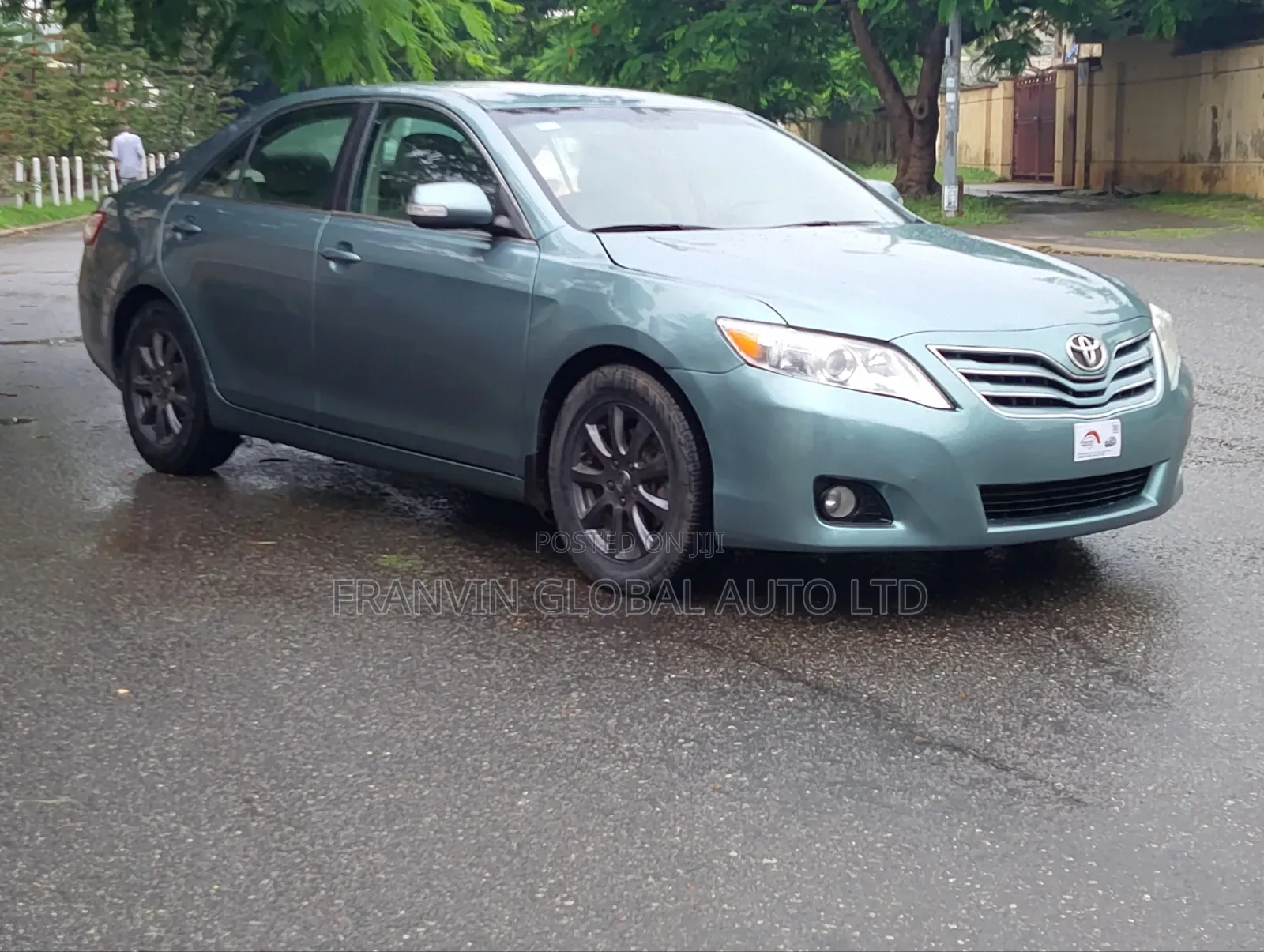 Toyota Camry LE 4dr Sedan (2.5L 4cyl 6AM) 2010 Green