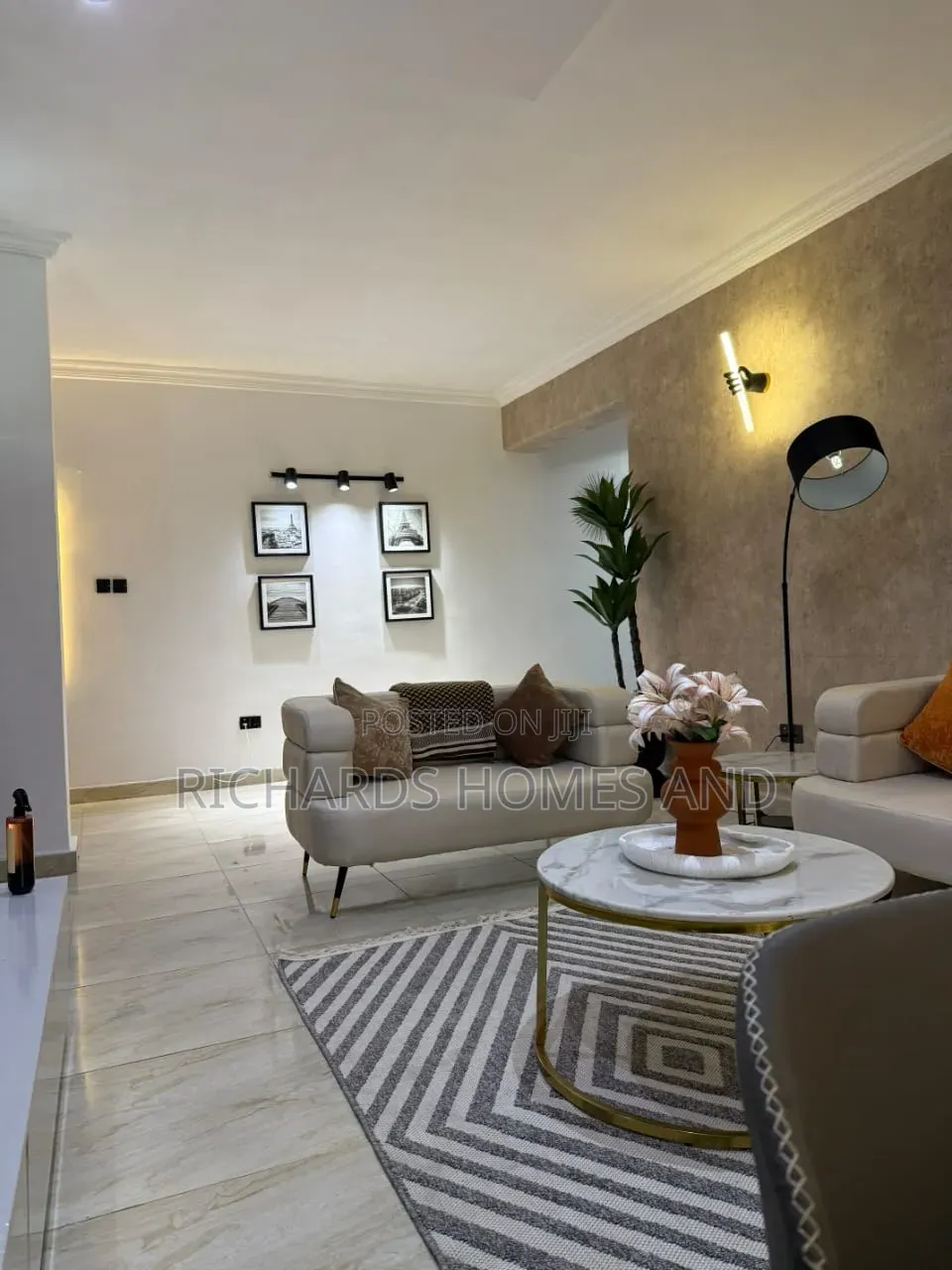 Furnished 2bdrm Apartment in Banana Island for sale