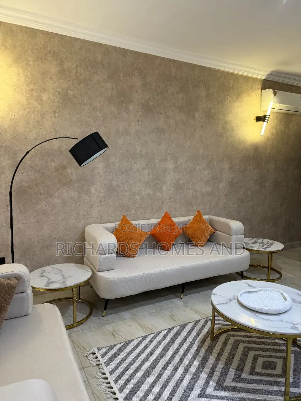 Furnished 2bdrm Apartment in Banana Island for sale