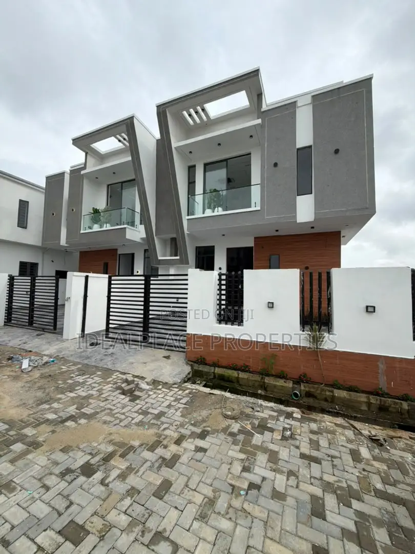 4bdrm Duplex in Ado / Ajah for sale