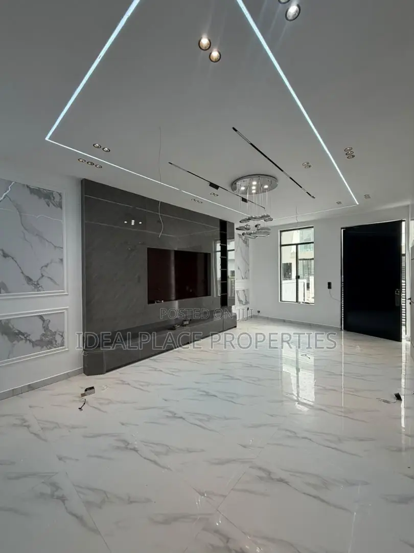 4bdrm Duplex in Ado / Ajah for sale
