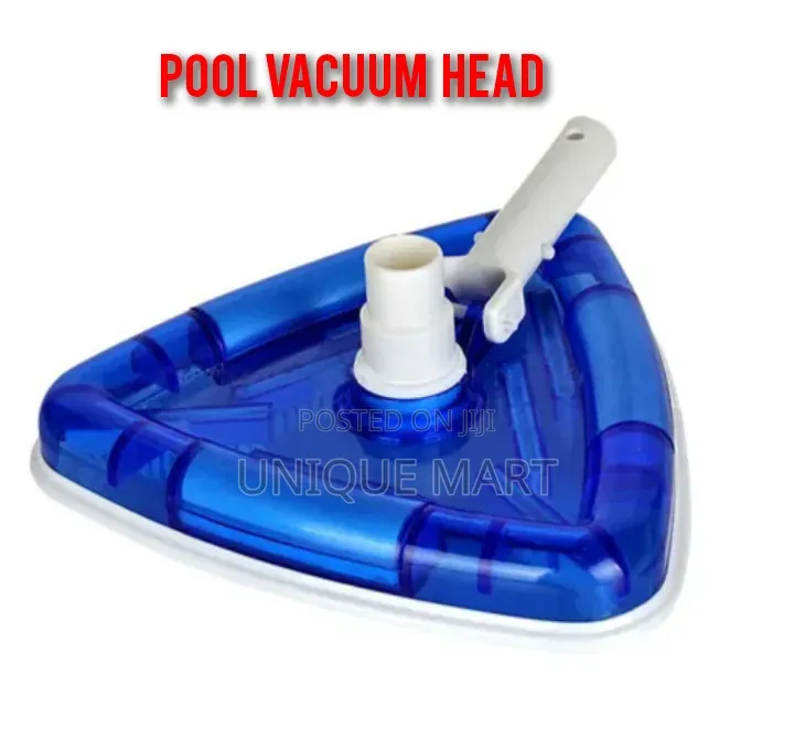 Pool Vacuum Head Allowing to Monitor Debris Pickup While Cleaning.