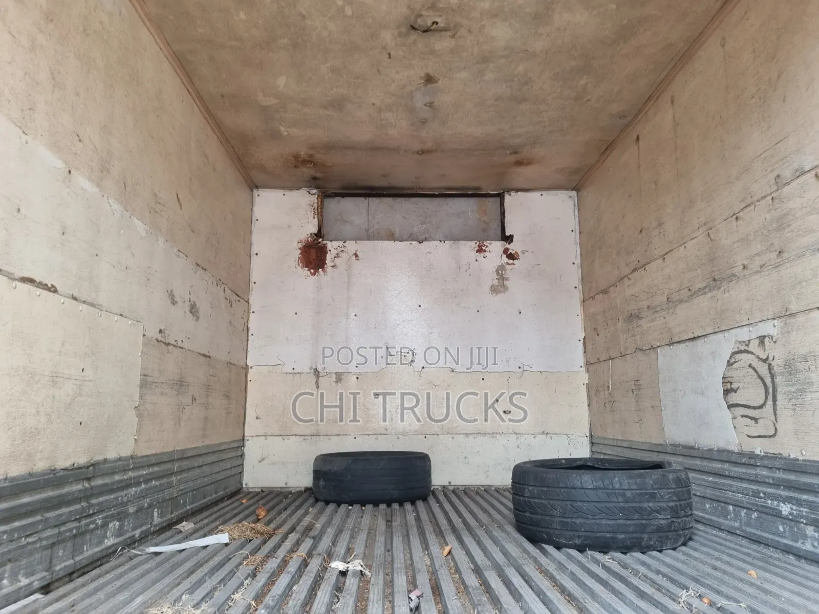 Mercedes Benz 814 Cargo Truck [Short Flame]