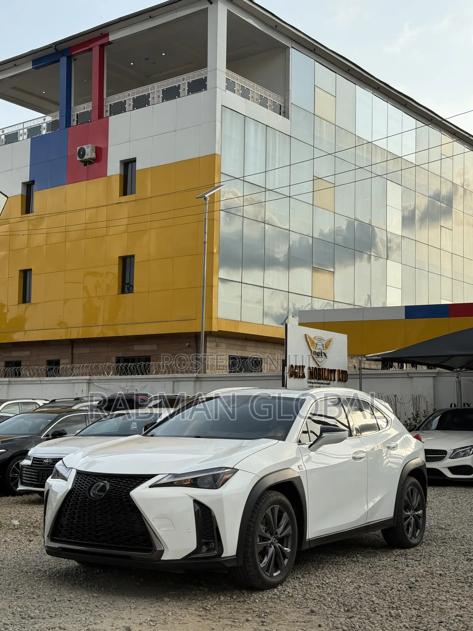 Lexus UX 200 2019 White