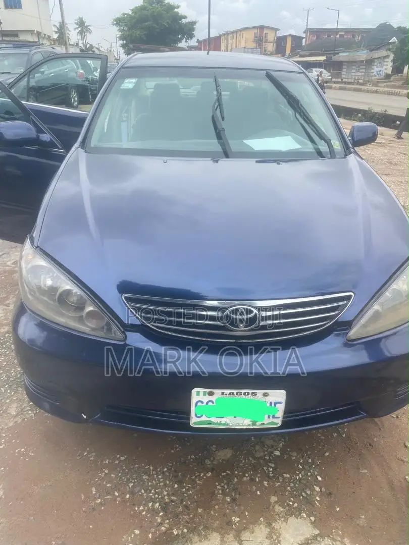 Toyota Camry 2005 Blue