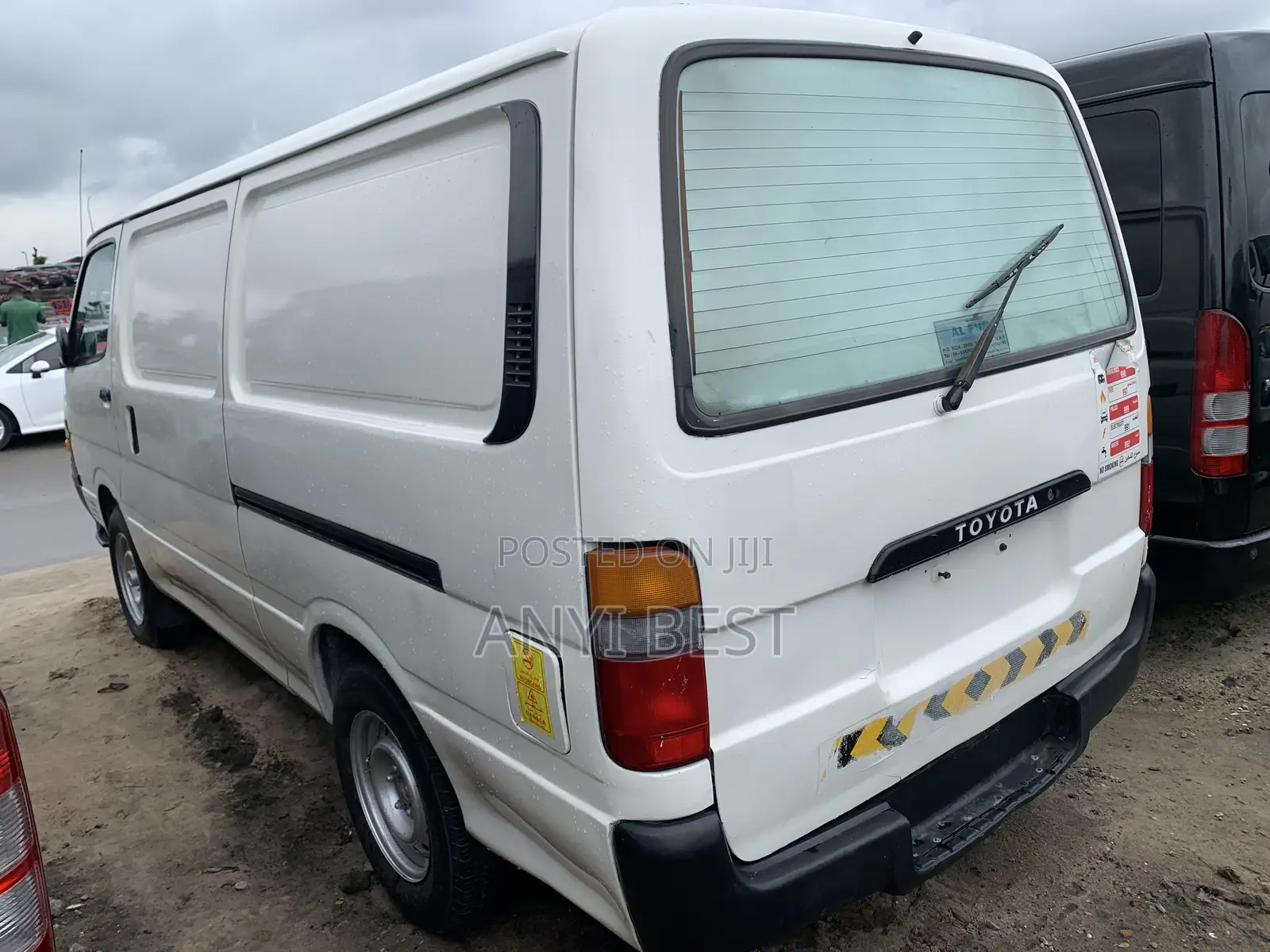 Toyota HiAce 1999 White