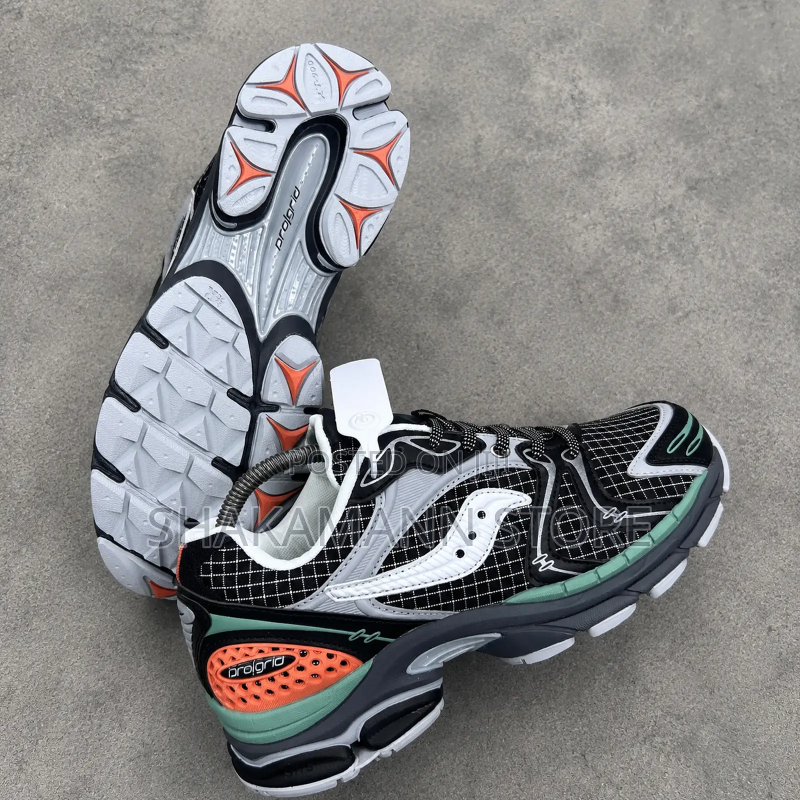 Original Saucony Pro Grid Triumph 4 NOW AVAILABLE IN THREE COLORWAY“
