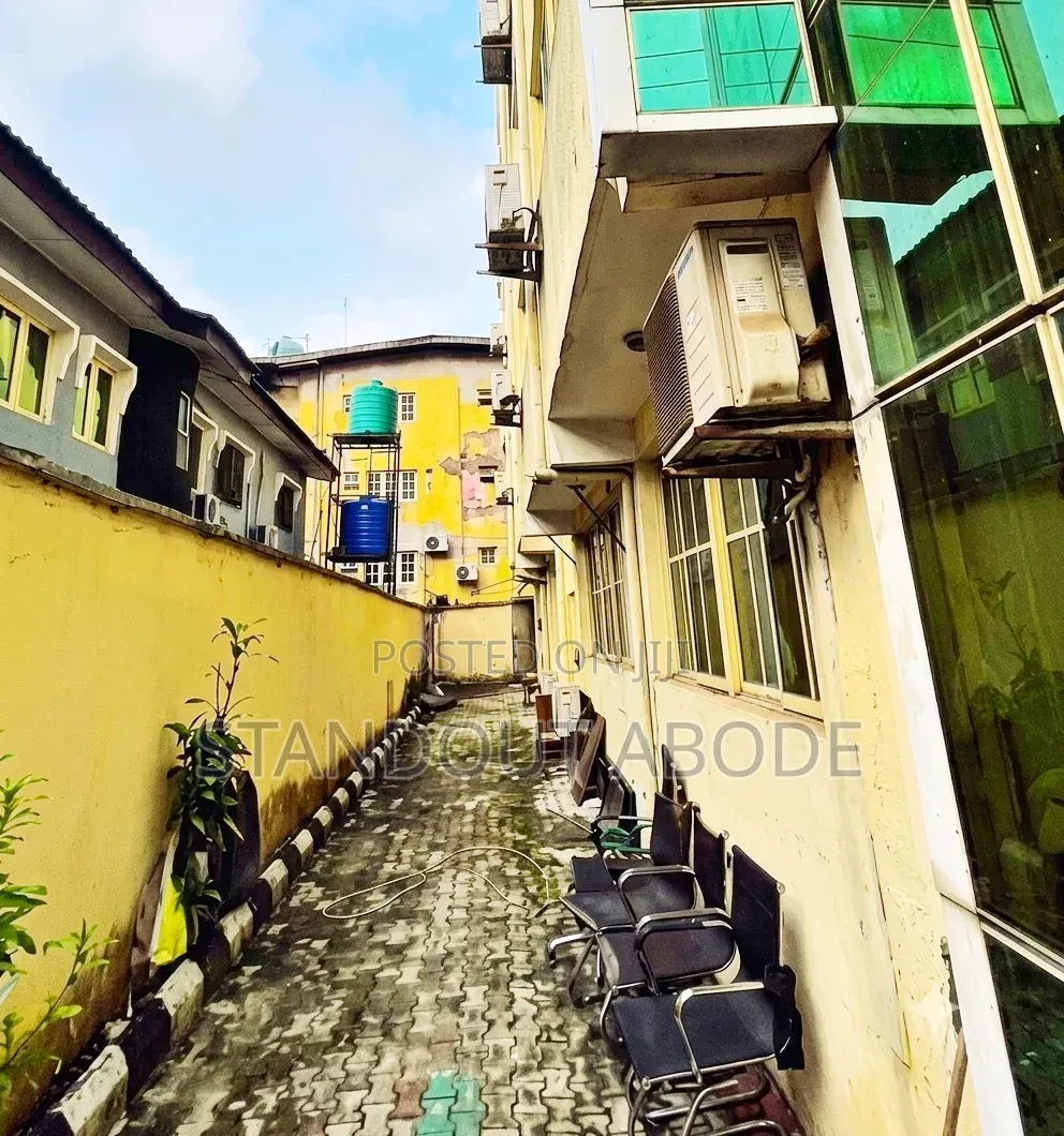 This Building Is Suitable for Hotel, Office Space, Hospital for Sale