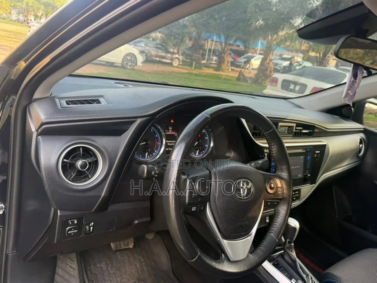 Toyota Corolla SE 4dr Sedan (1.8L 4cyl CVT) 2017 Black