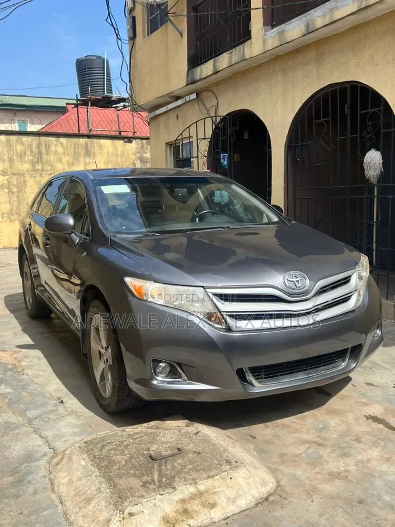 Toyota Venza 2011 Gray