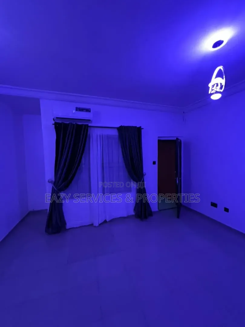 3bdrm Duplex in Lekki Gardens Phase, Olokonla for rent