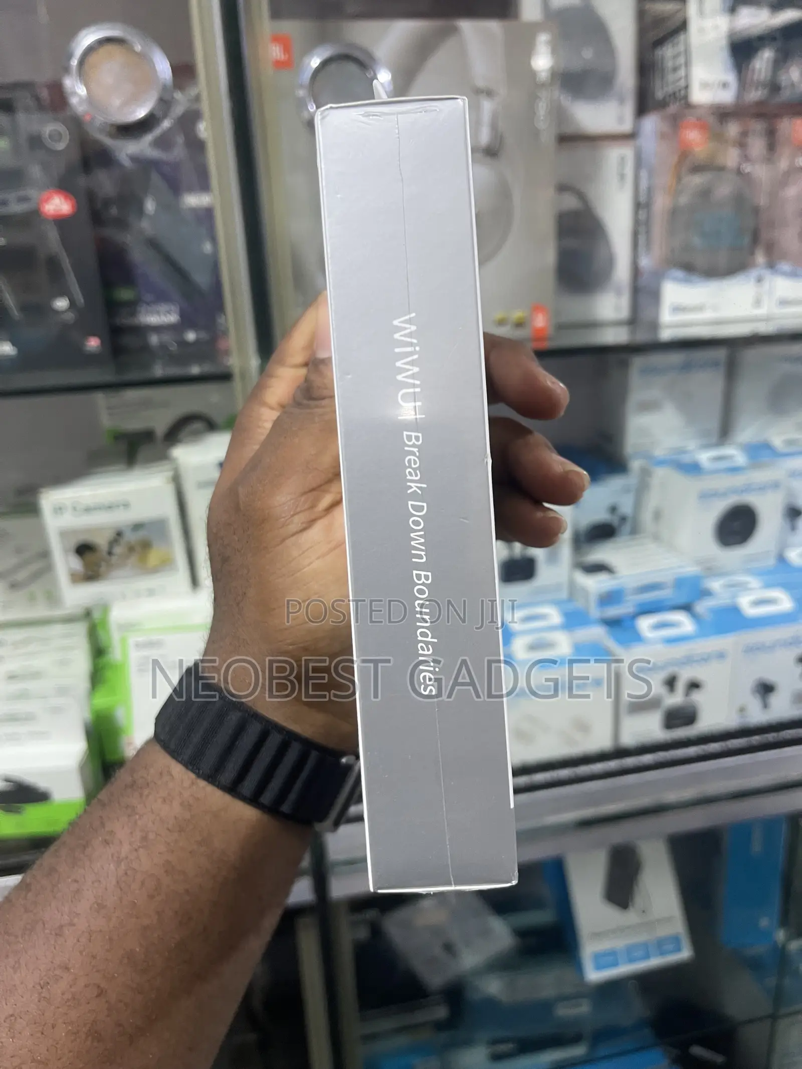 Brand New WIWU Smartwatch SW05