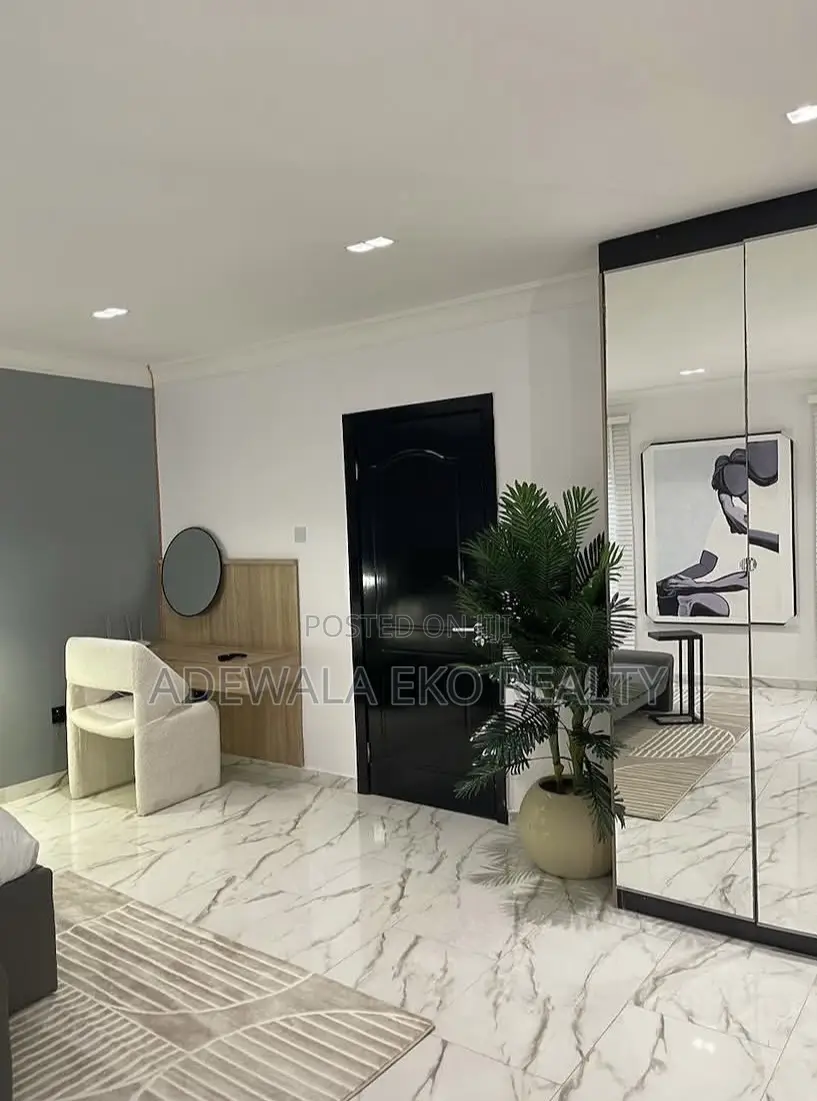Spacious Studio Shortlet Osapa London - Pool, Gym 24/7 Power