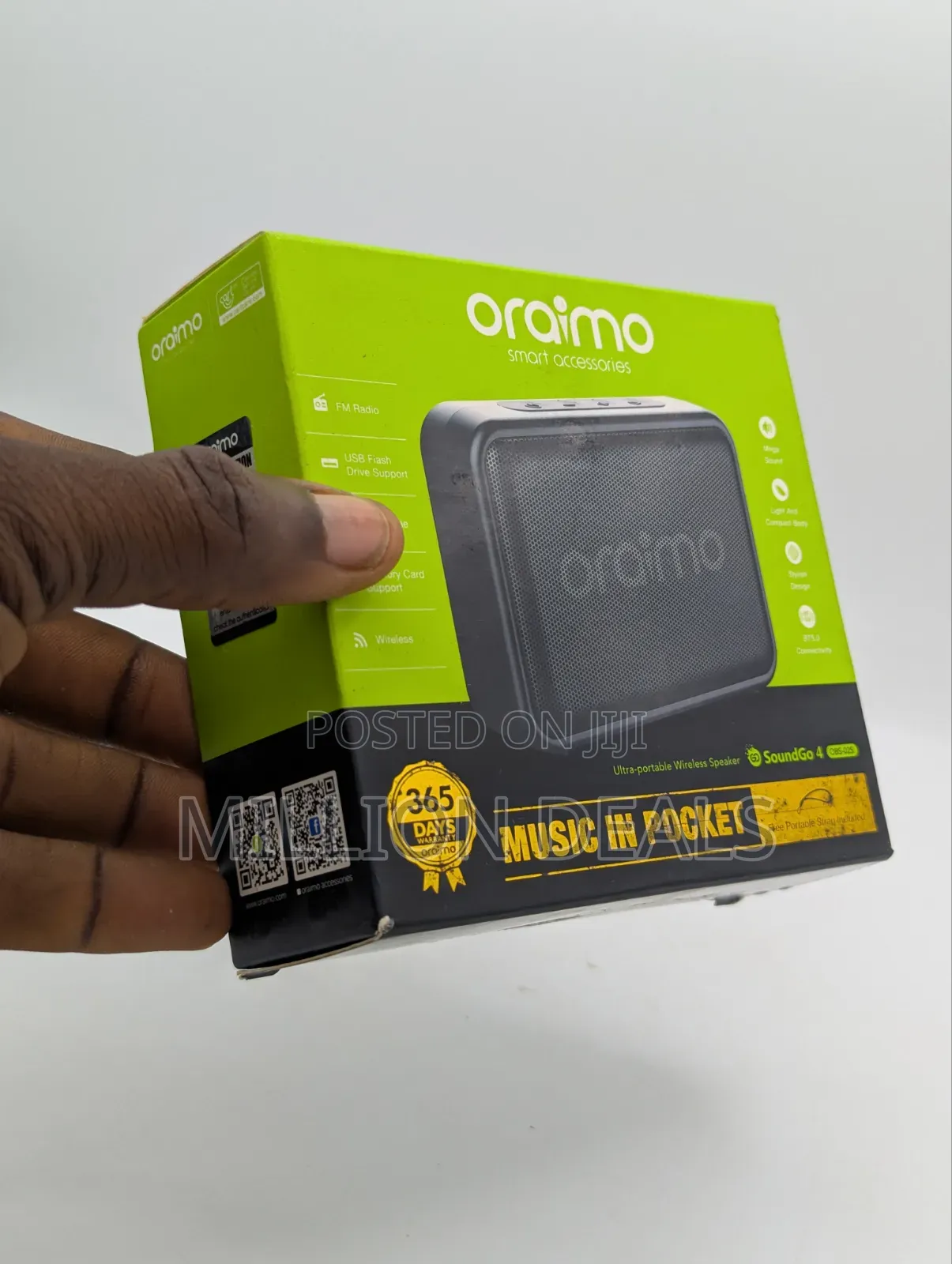 Black Mini Music in Palm Bluetooth Speaker