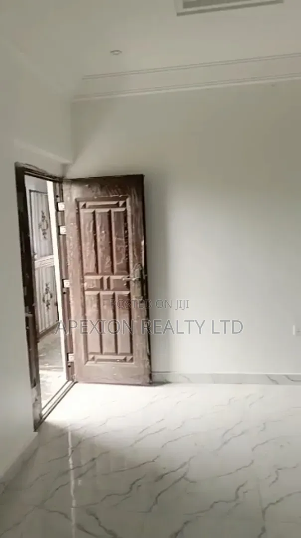1bdrm Apartment in Apexion Estate, Rumuigbo for rent