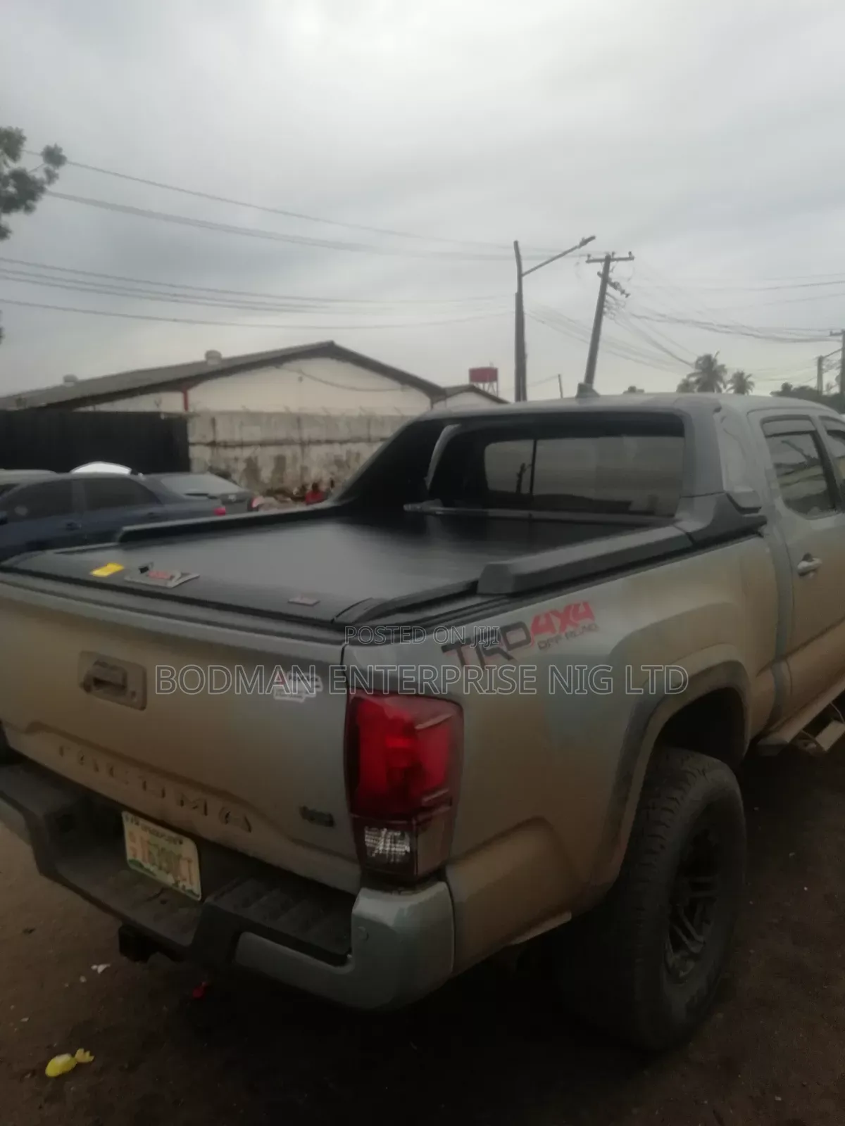 Sliding Booth Cover With TRD Spoiler for Toyota Tacoma Long Bucket at %4