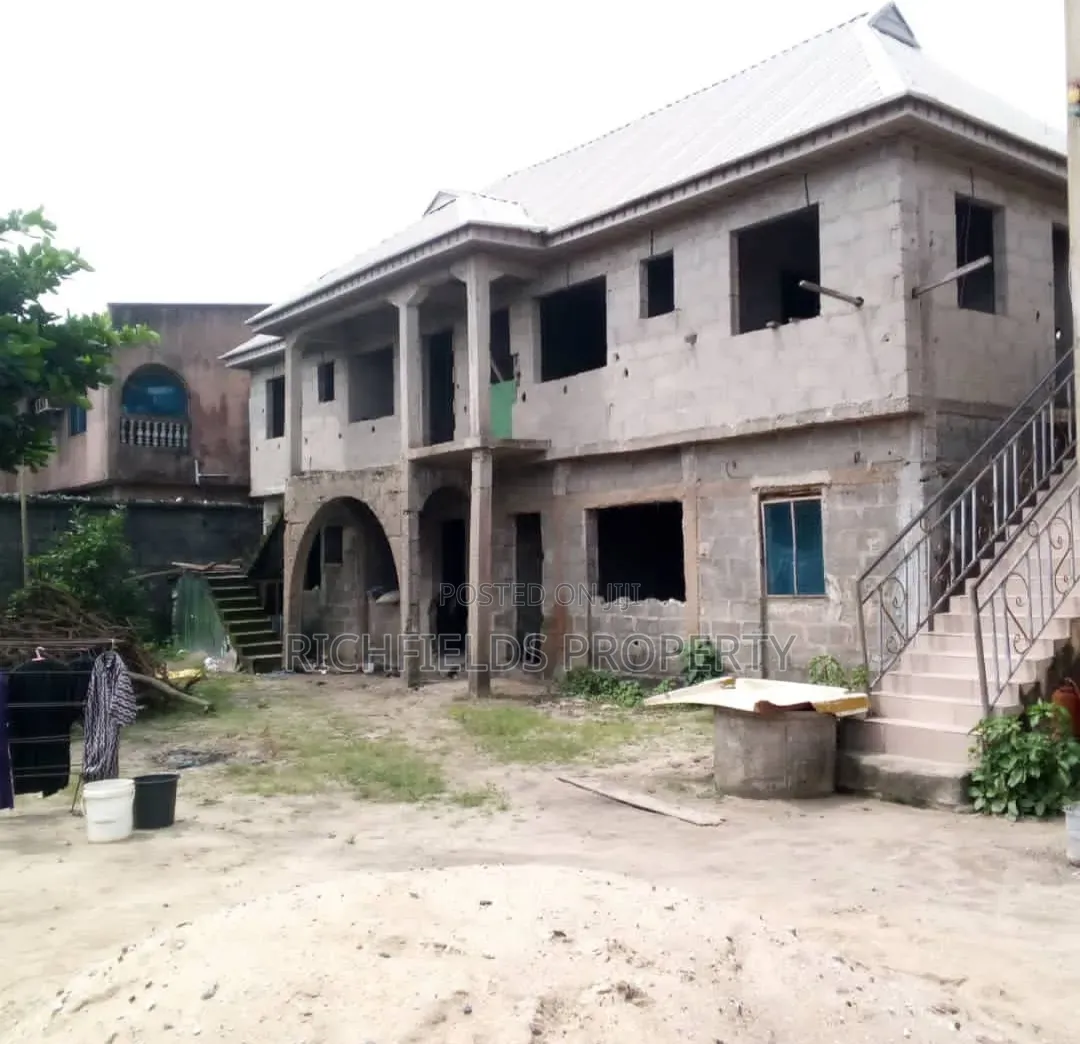 2bdrm Block of Flats in Iba / Ojo for sale