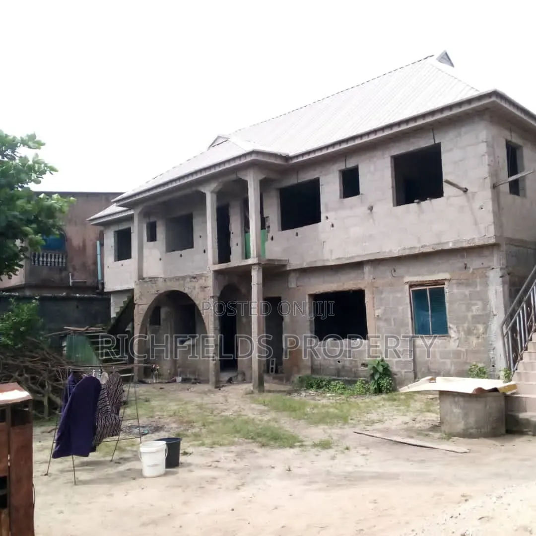 2bdrm Block of Flats in Iba / Ojo for sale