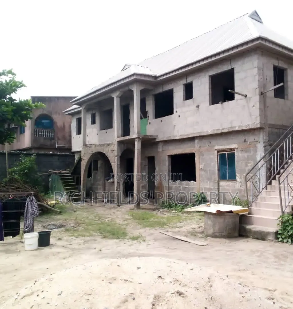 2bdrm Block of Flats in Iba / Ojo for sale