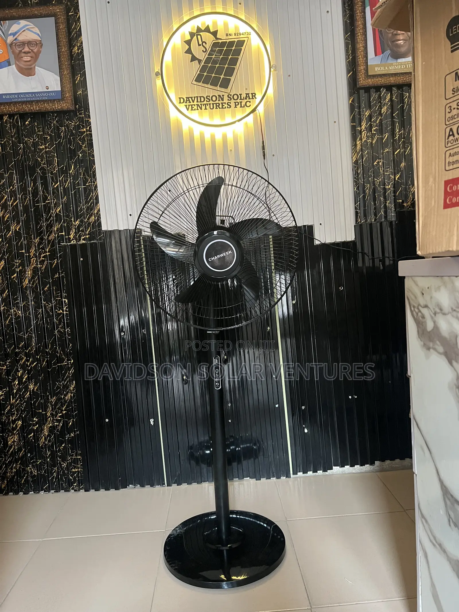 16inches Charweek Solar Rechargeable Fan