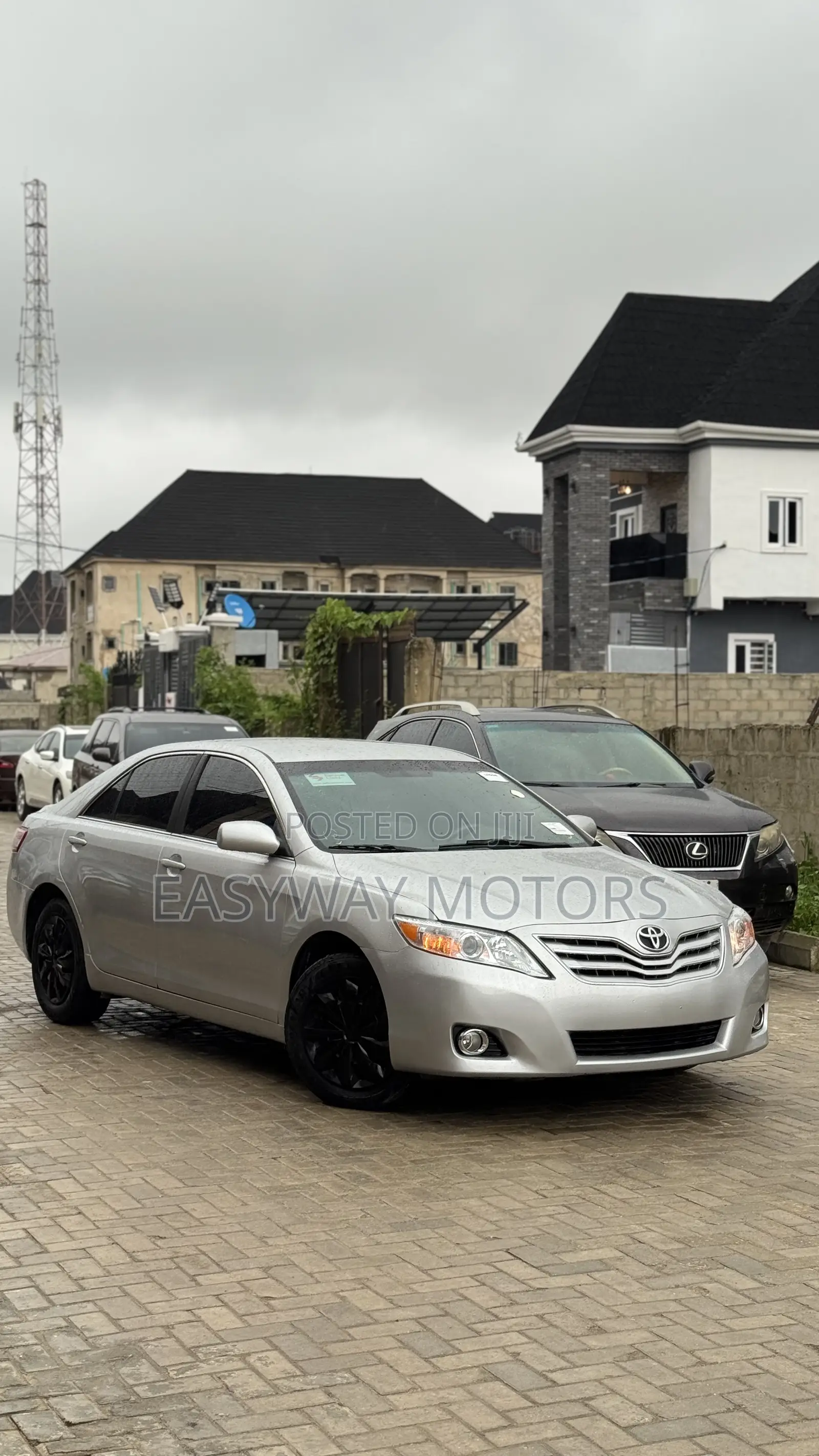 Toyota Camry LE 4dr Sedan (2.5L 4cyl 6AM) 2010 Silver