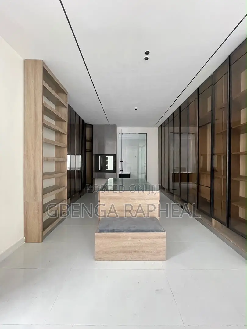 5bdrm House in Lekki for sale