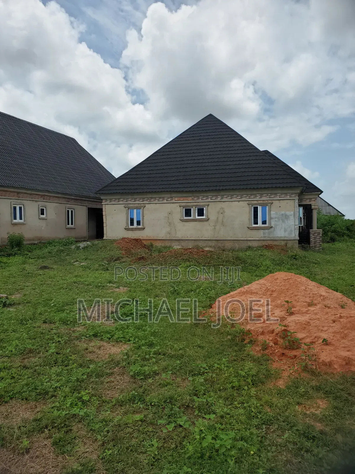 4bdrm Bungalow in Auchi for sale