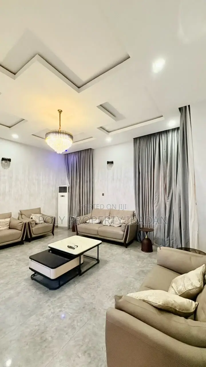Furnished 3bdrm Apartment in Kolapo Ishola Gra., Akobo for rent