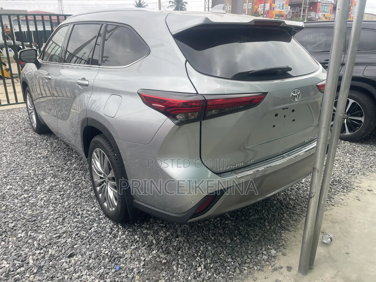 Toyota Highlander 2024 Silver
