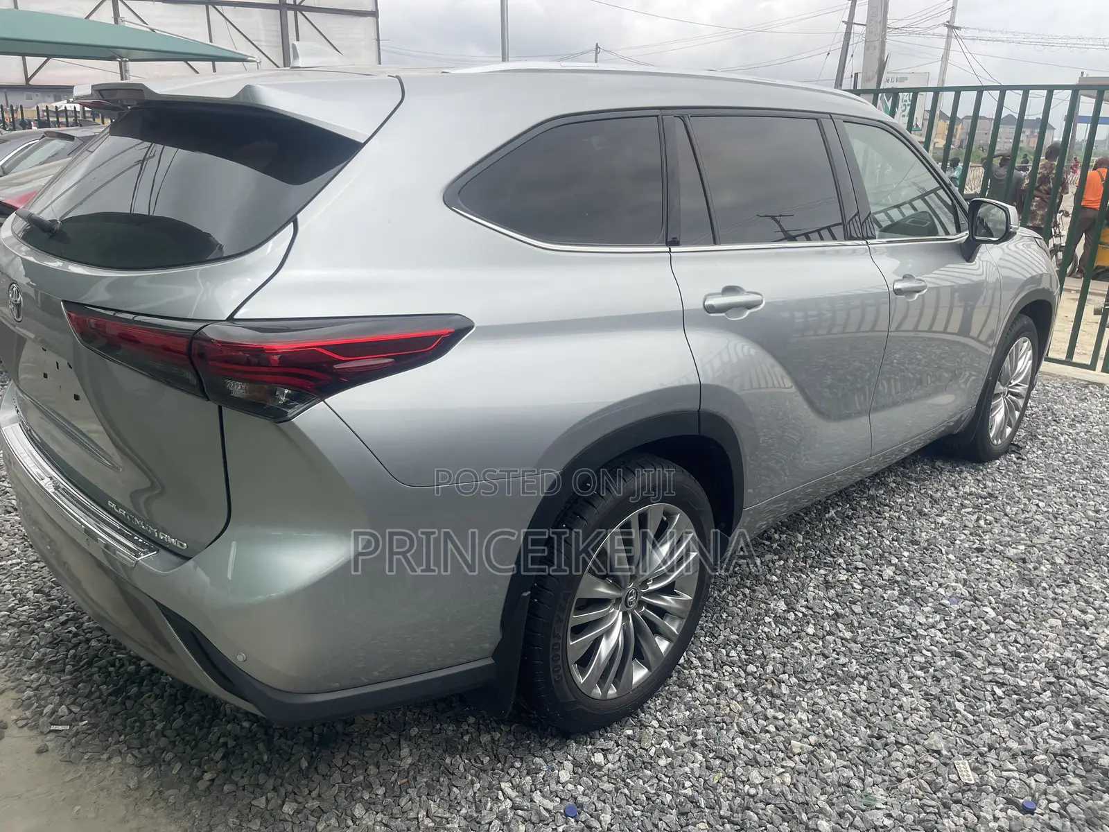 Toyota Highlander 2024 Silver