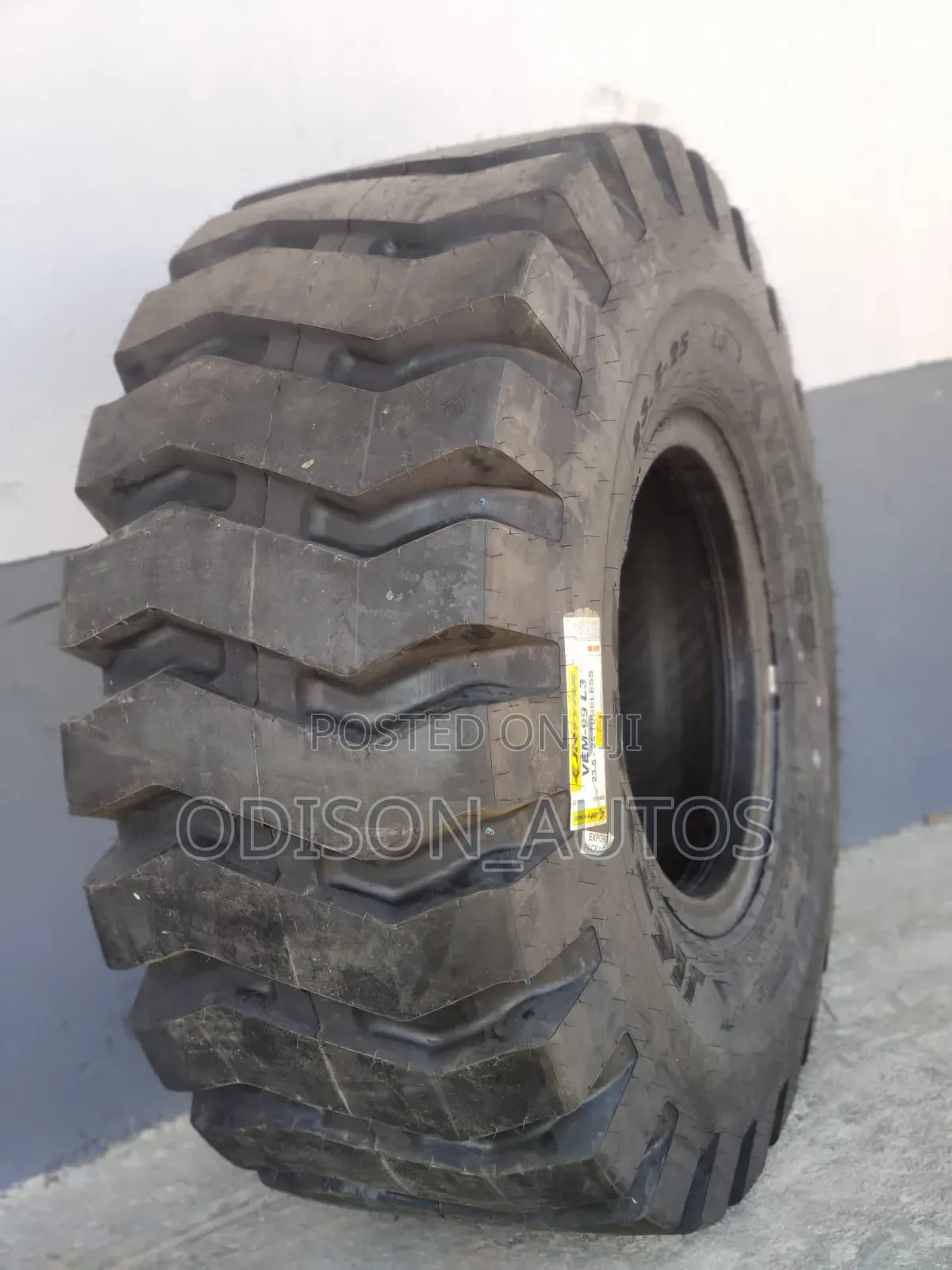 23-5-25 Maxtires Nylon Tubeless