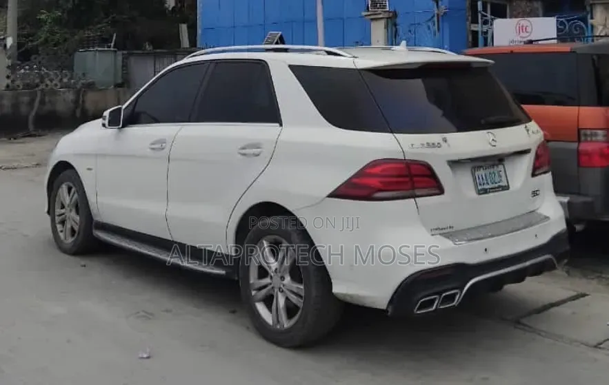 Mercedes-Benz M Class 2012 White