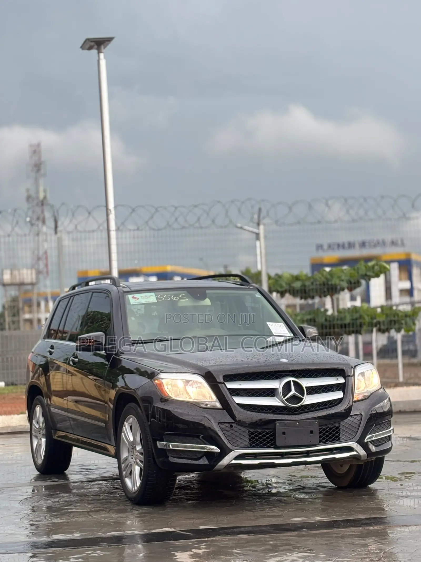 Mercedes-Benz GLK-Class Base GLK 350 4dr AWD 4MATIC (3.5L 6cyl 7A) 2015