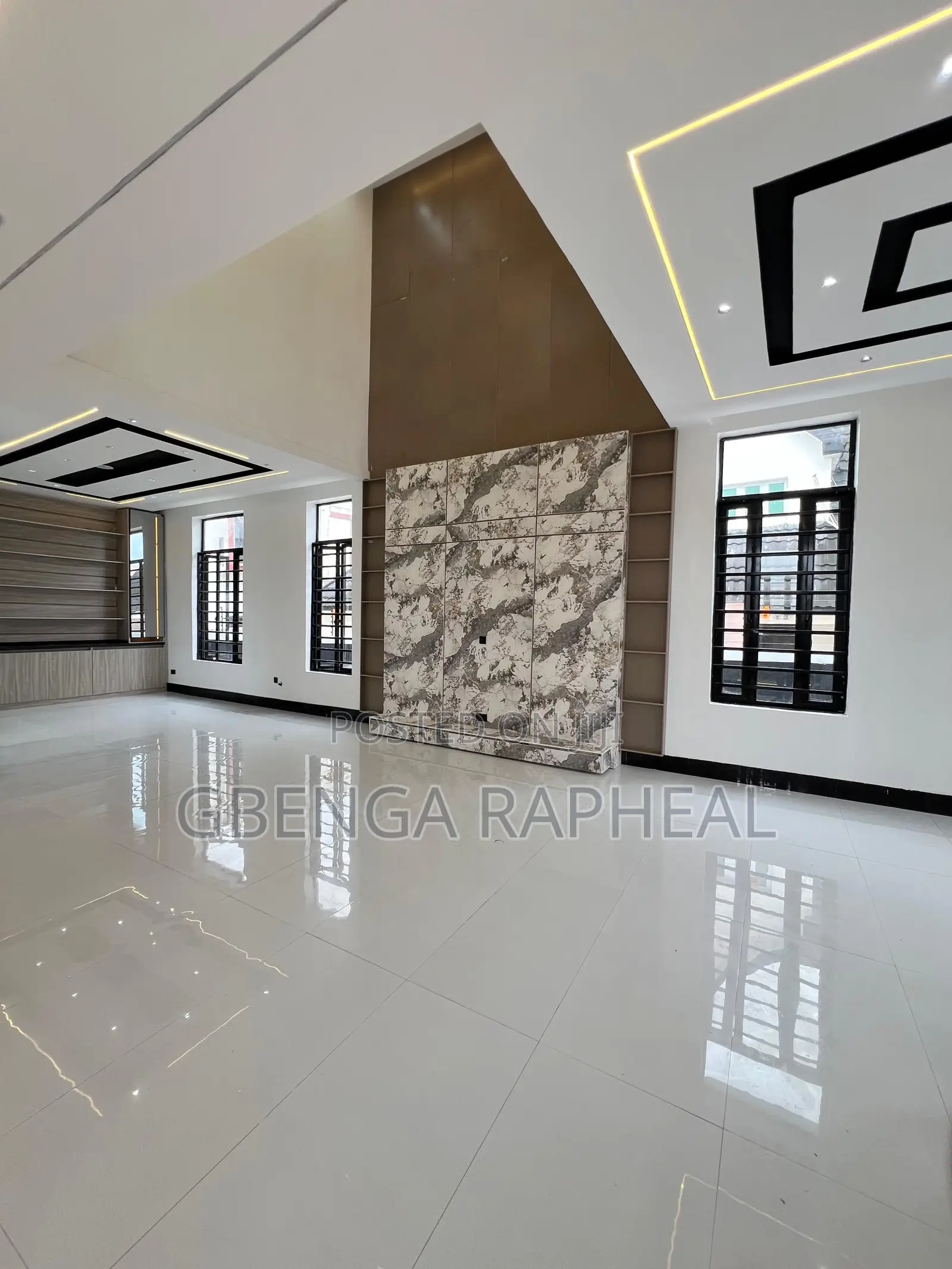 5bdrm Duplex in Ajah for sale