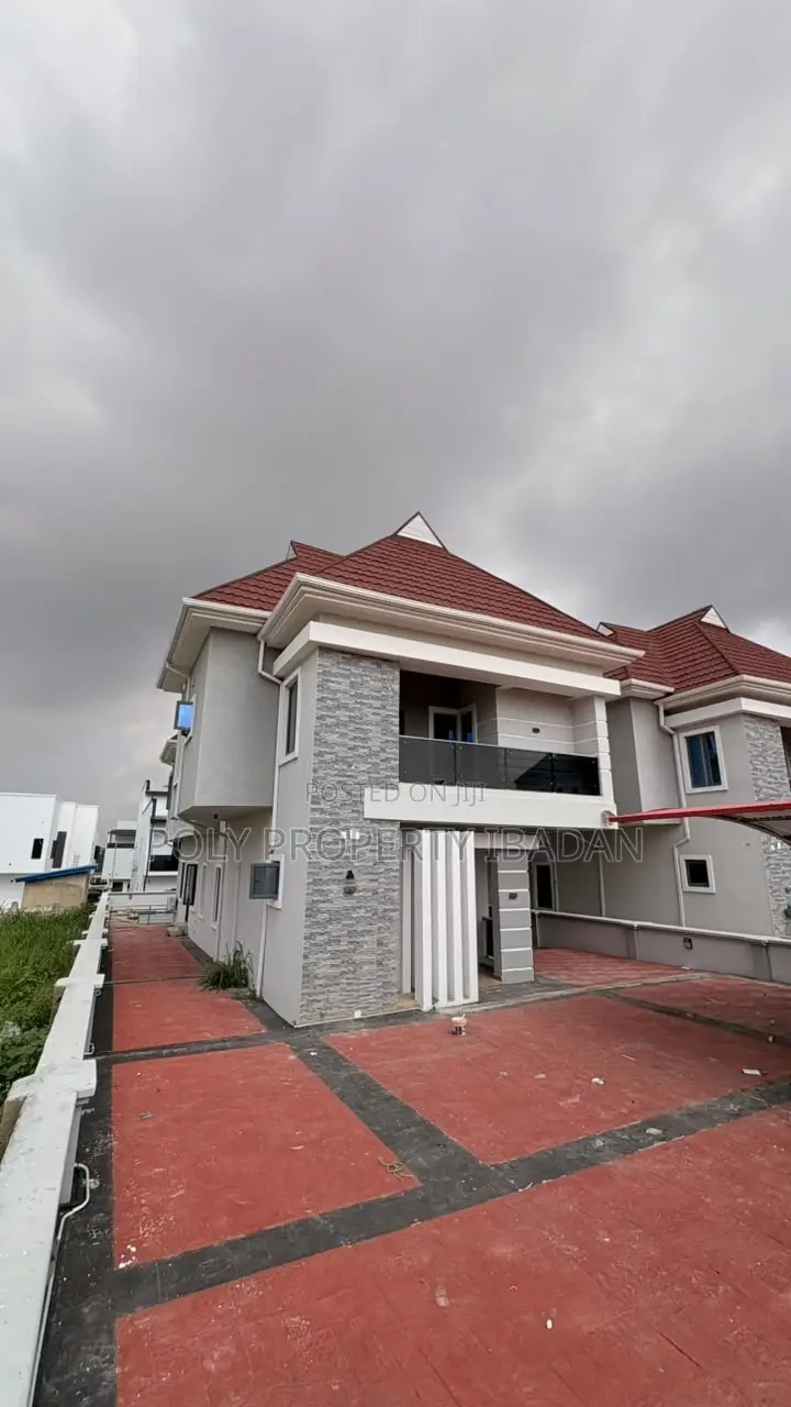 Furnished 4bdrm Duplex in Engineer Lere Adigun, Basorun for rent