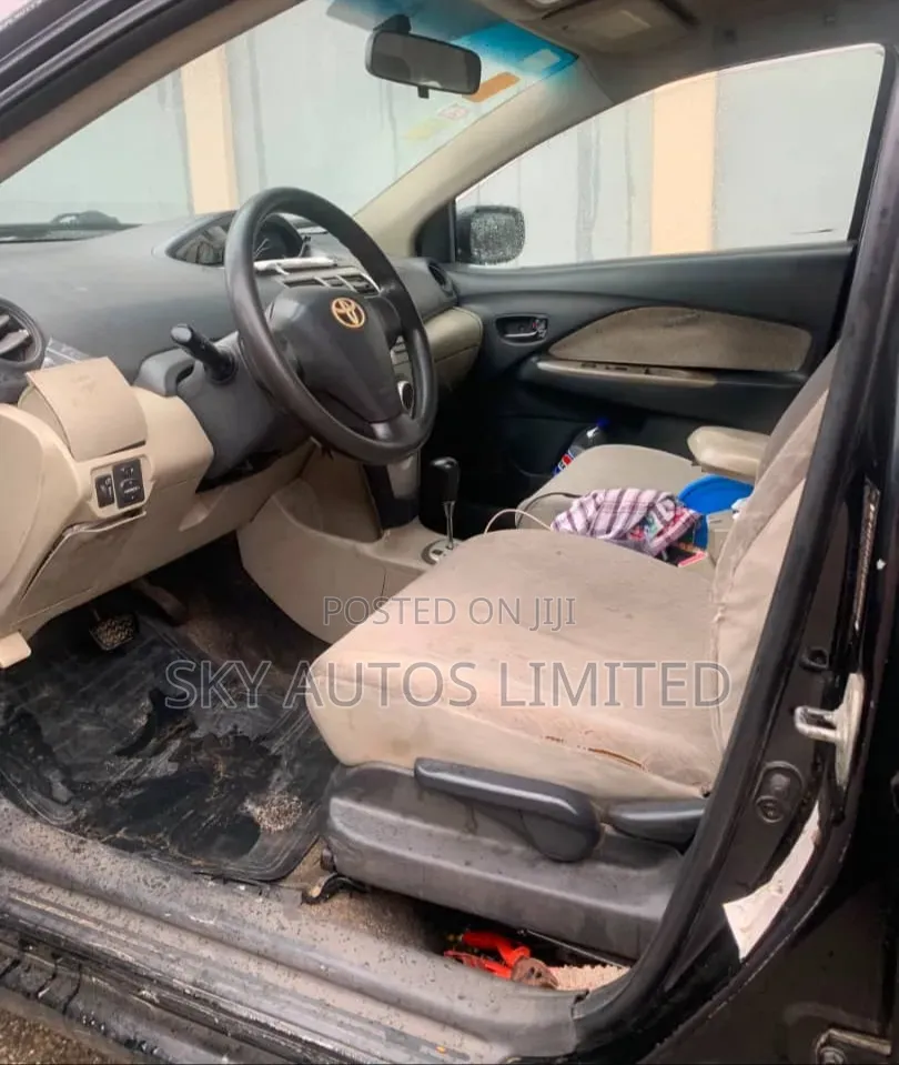 Toyota Yaris 2007 Gray