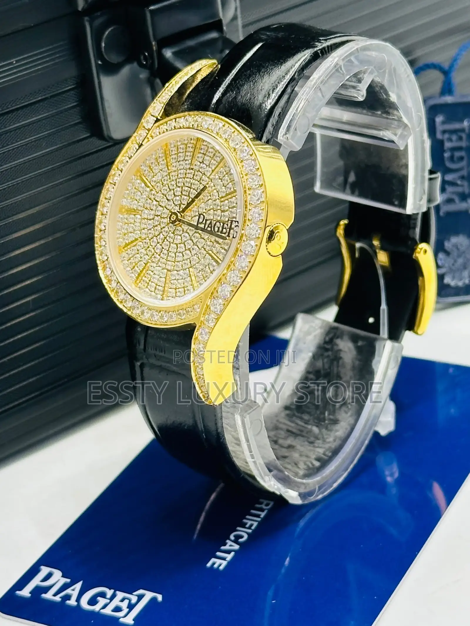Quality Luxury Stone Head Female Pigaet Leather Watch