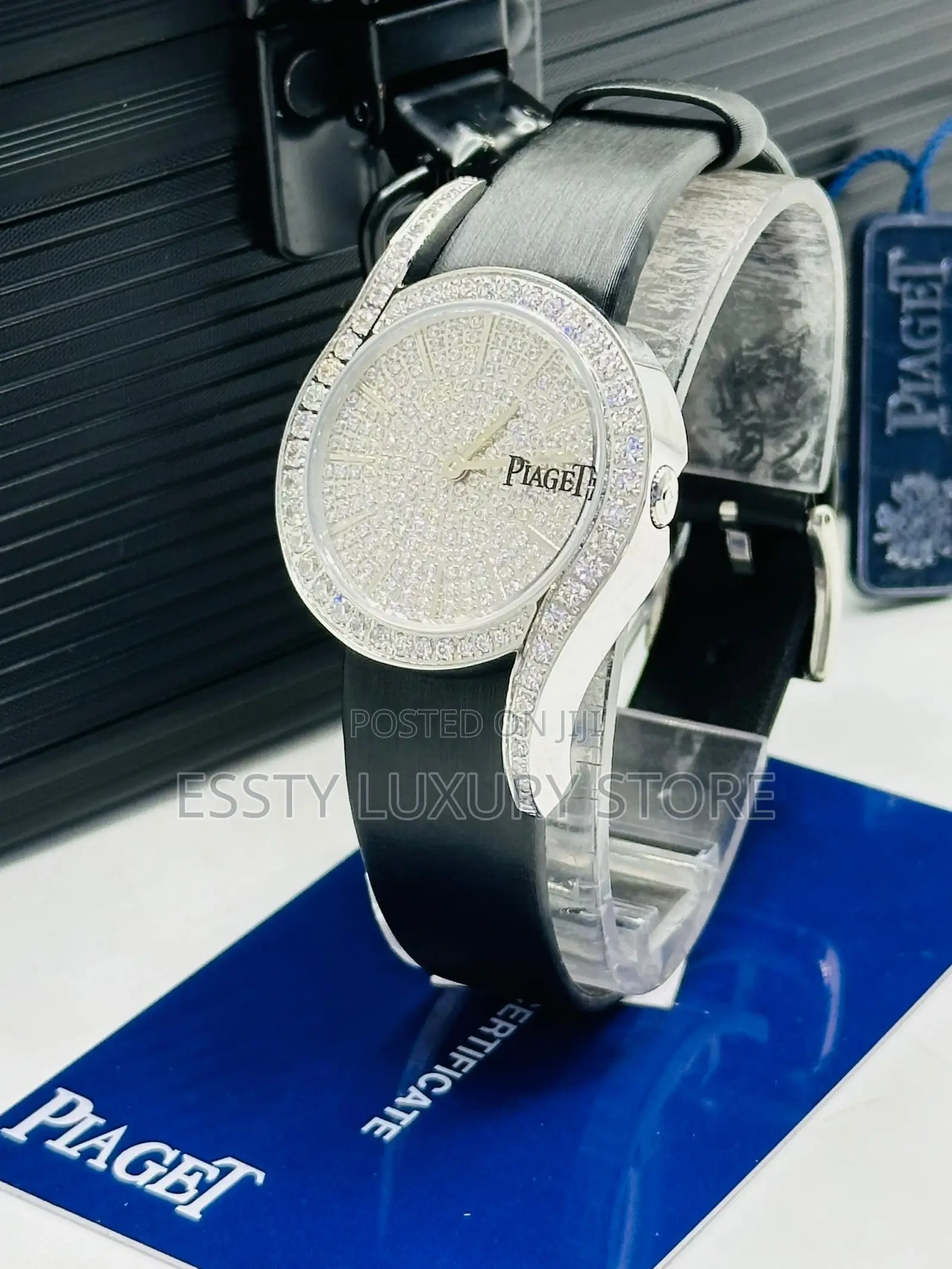 Quality Luxury Stone Head Female Pigaet Leather Watch