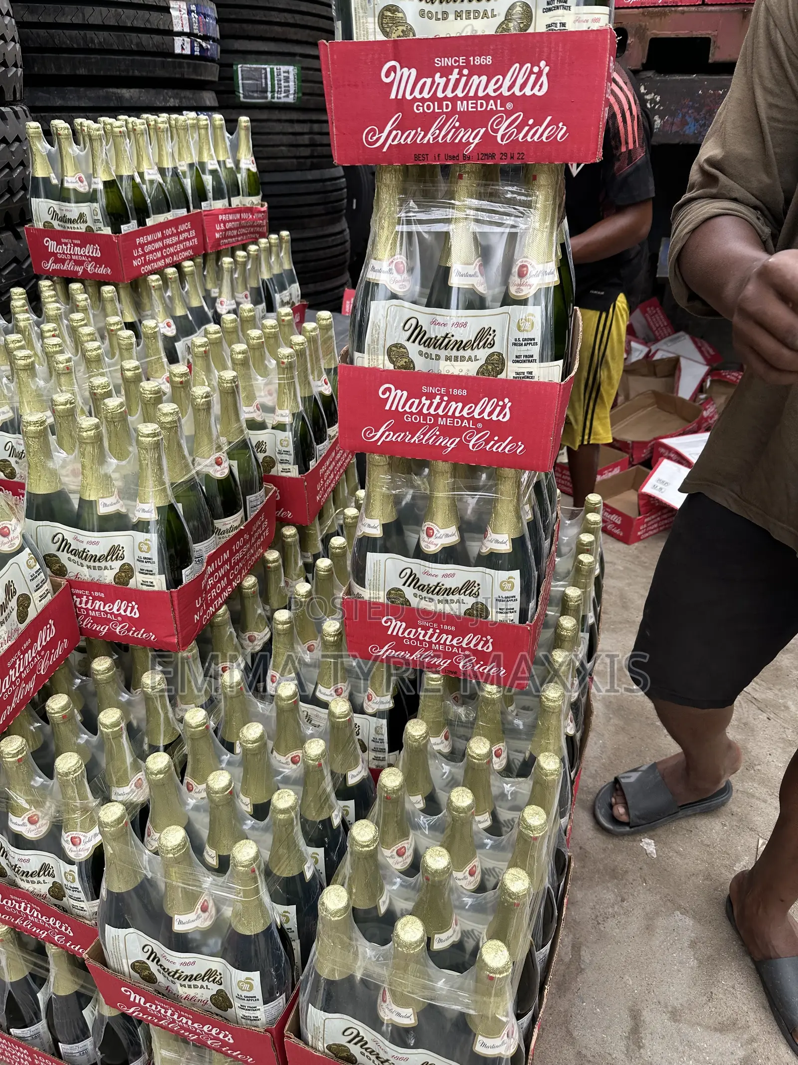Martinellis Apple Cider by 12bott
