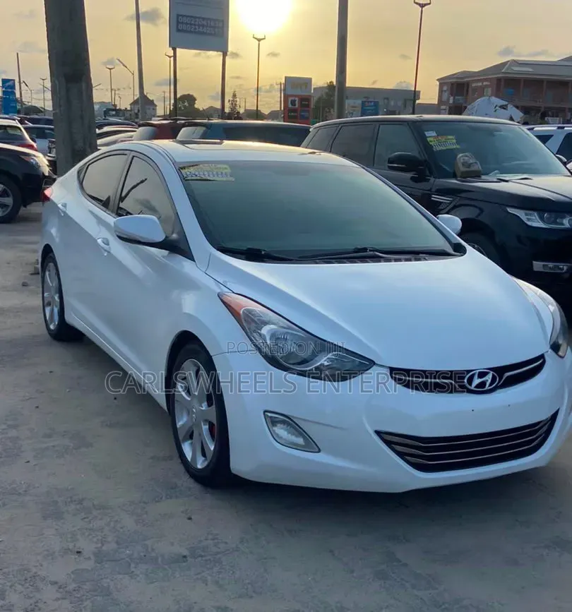 Hyundai Elantra 2014 White