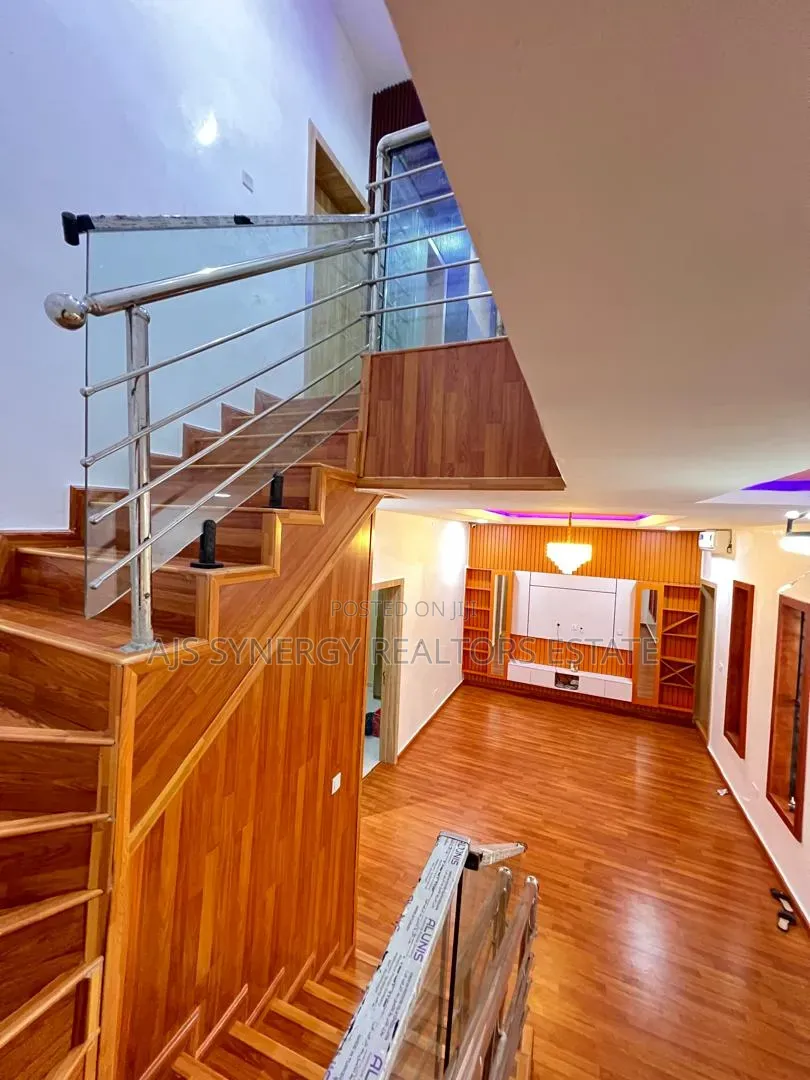 4bdrm Townhouse/Terrace in VGC / Ajah for sale