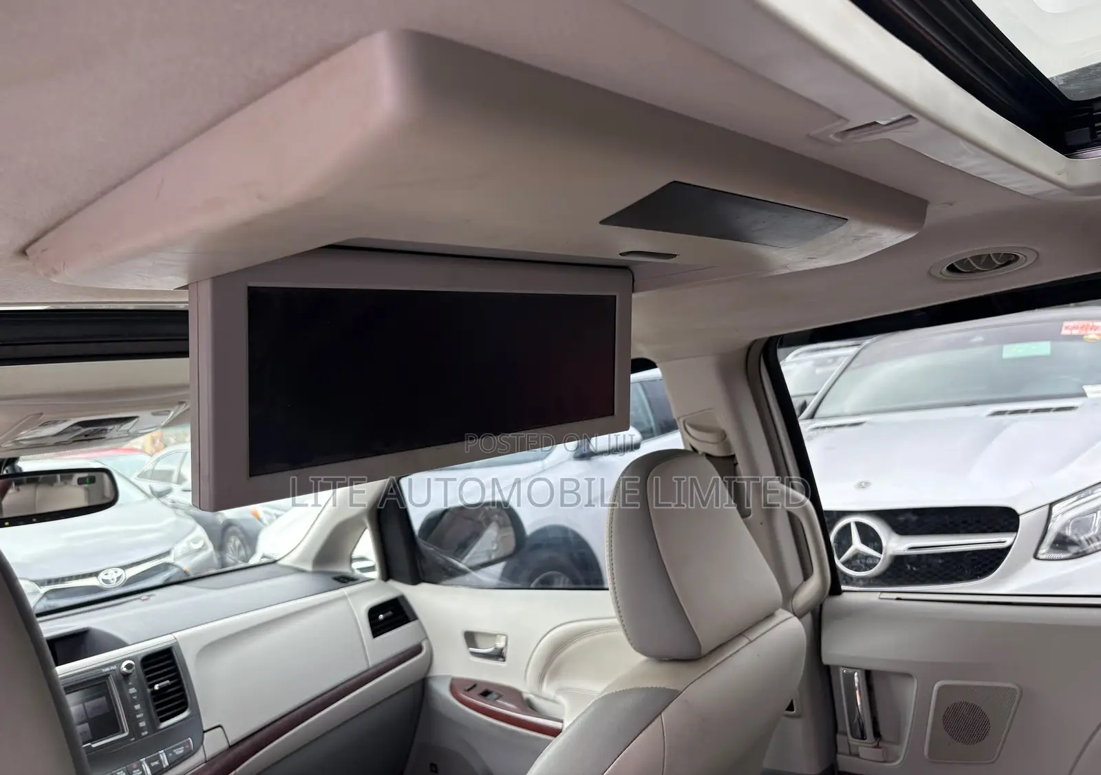 Toyota Sienna 2015 White