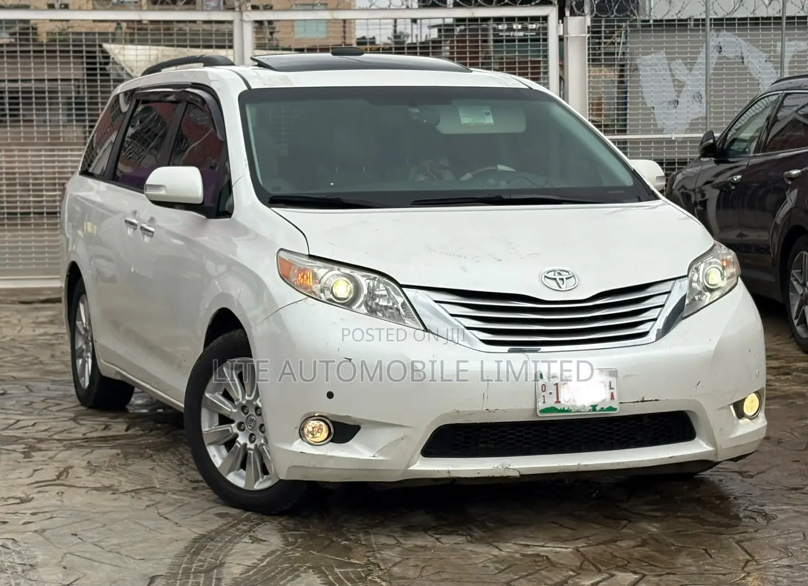 Toyota Sienna 2015 White